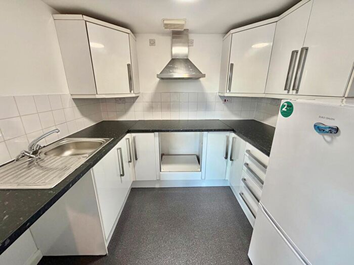 1 Bedroom Apartment To Rent In Mansfield Road, Nottingham, NG1