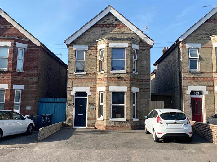 4 Bedroom Detached House For Sale In Ashley Road, Poole, BH14