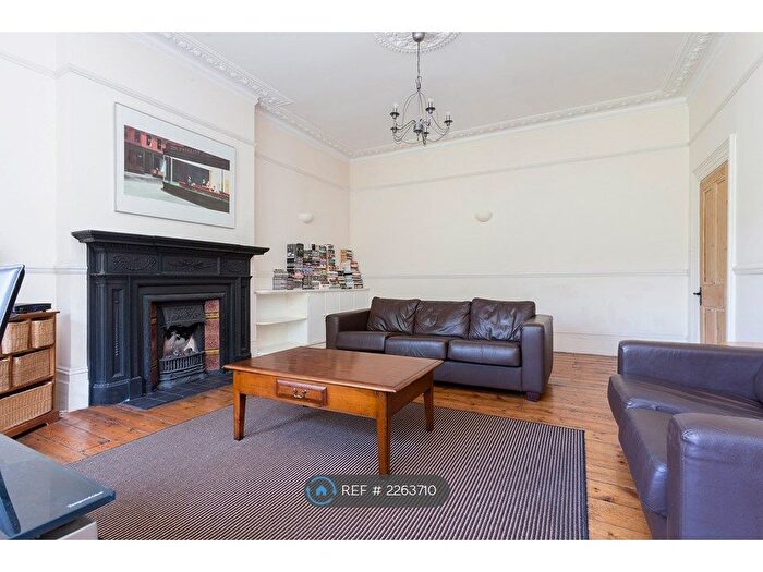 1 Bedroom Flat To Rent In Fordwych Road, London, NW2