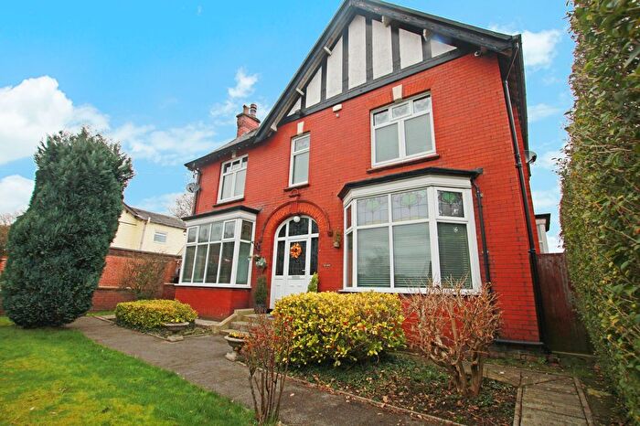 4 Bedroom Detached House For Sale In Firs Road, Bolton, BL5