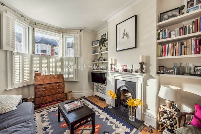 1 Bedroom Flat To Rent In Sumatra Road, London, NW6