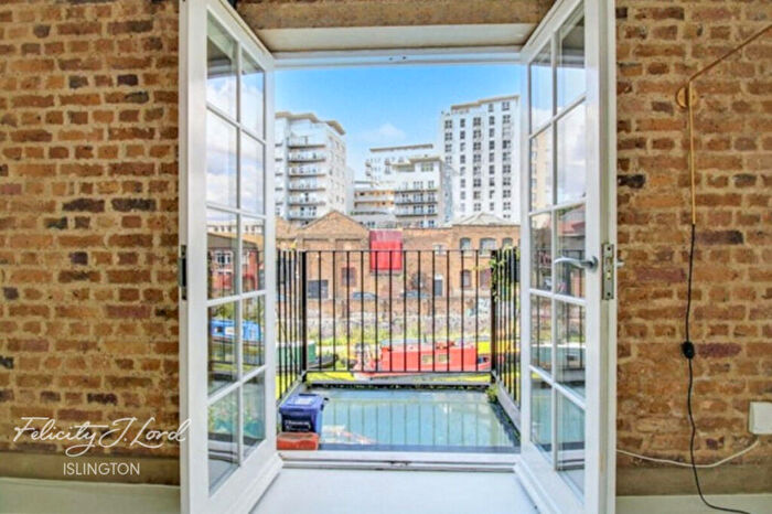 2 Bedroom Apartment To Rent In Branch Place, London, N1