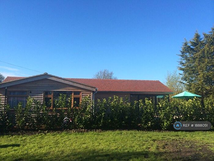 3 Bedroom Detached House To Rent In The Barn, Malden Rushett, KT9