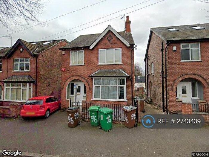 5 Bedroom Detached House To Rent In Harrington Drive, Nottingham, NG7