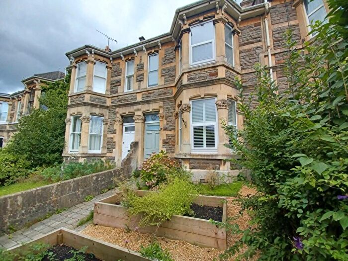 4 Bedroom House To Rent In Wellsway, BA2