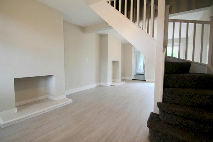 2 Bedroom Semi-Detached House To Rent In Green Street Green Road, Dartford, DA2