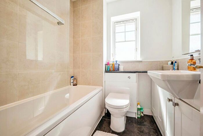 3 Bedroom End Of Terrace House For Sale In Corbin Road, Hilperton, Trowbridge, BA14