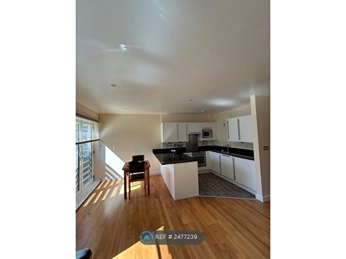 1 Bedroom Flat To Rent In Sans Walk, London, EC1R