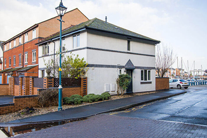 3 Bedroom End Of Terrace House For Sale In Plas St. Pol De Leon, Penarth, CF64