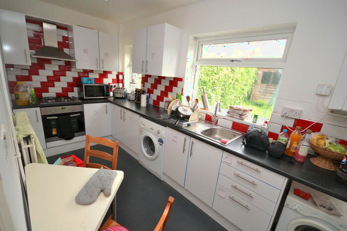 2 Bedroom Terraced House To Rent In Romilay Close, Beeston, NG9