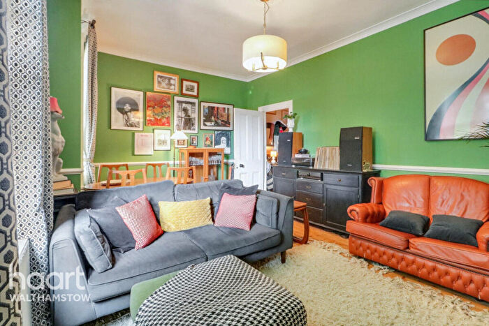 2 Bedroom Flat For Sale In Palmerston Road, Walthamstow, E17