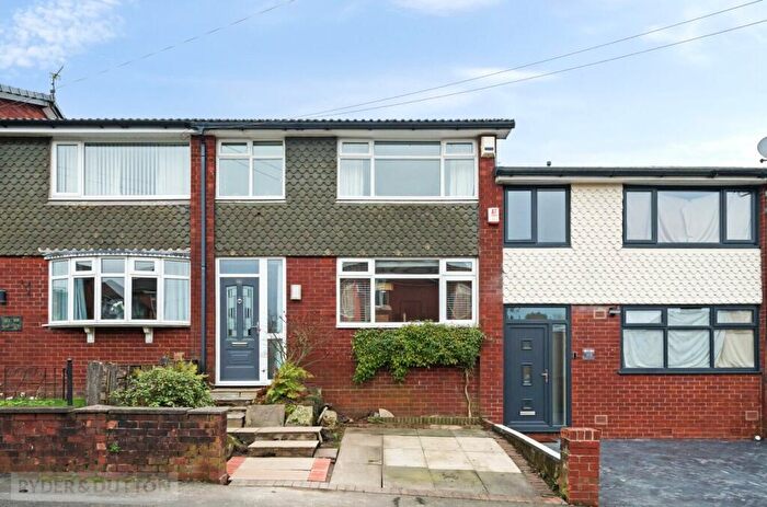 3 Bedroom Terraced House For Sale In Counthill Road, Watersheddings, Oldham, OL4