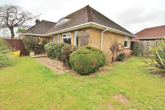 3 Bedroom Detached Bungalow To Rent In Southleigh Road, Denvilles, Havant, PO9