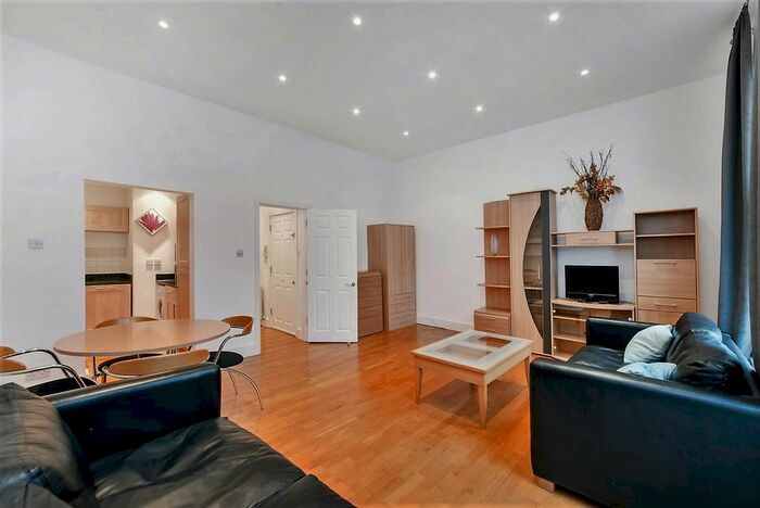 1 Bedroom Flat To Rent In Fulham Road, London, SW10