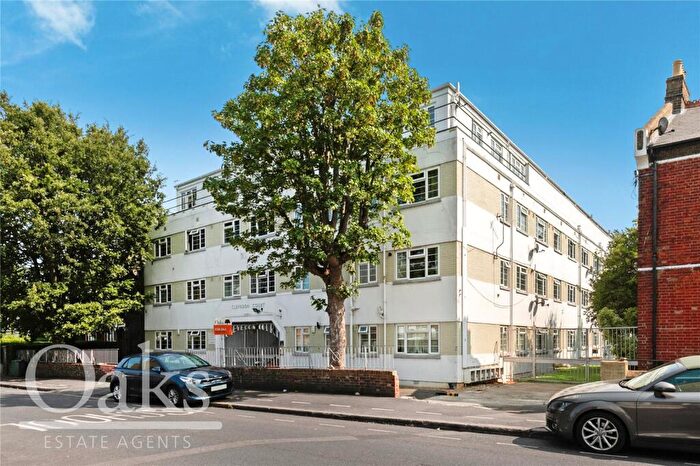 2 Bedroom Apartment For Sale In Clevedon Court, Clive Road, SE21