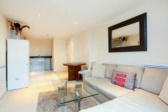 1 Bedroom Flat To Rent In Durnsford Road, London, SW19