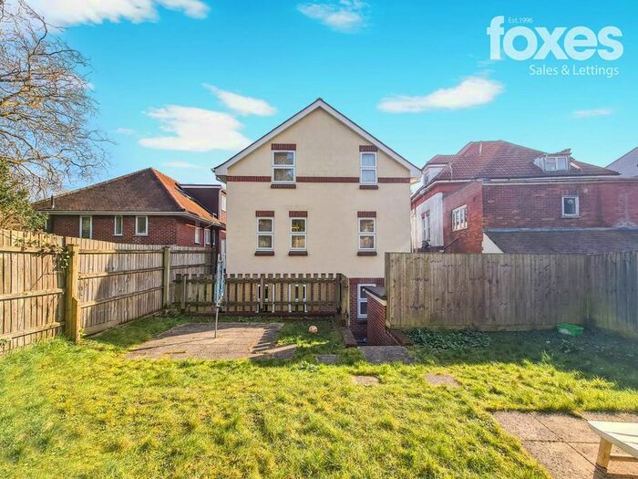 2 Bedroom Flat To Rent In Frances Road, Bournemouth, Dorset, BH1