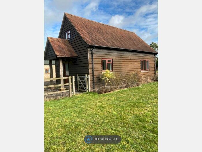 2 Bedroom Detached House To Rent In Harvest Hill, Buckinghamshire, SL8