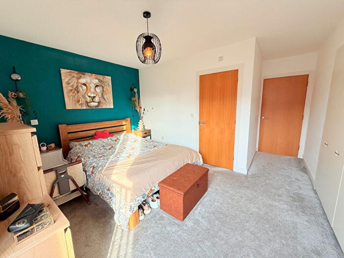 2 Bedroom Flat For Sale In Cornwood House, Cornwood Lane, Dickens Heath, B90