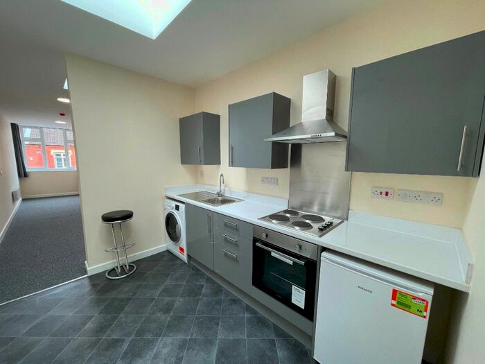 1 Bedroom Flat To Rent In Montague Road, Clarendon Park, Leicester, LE2