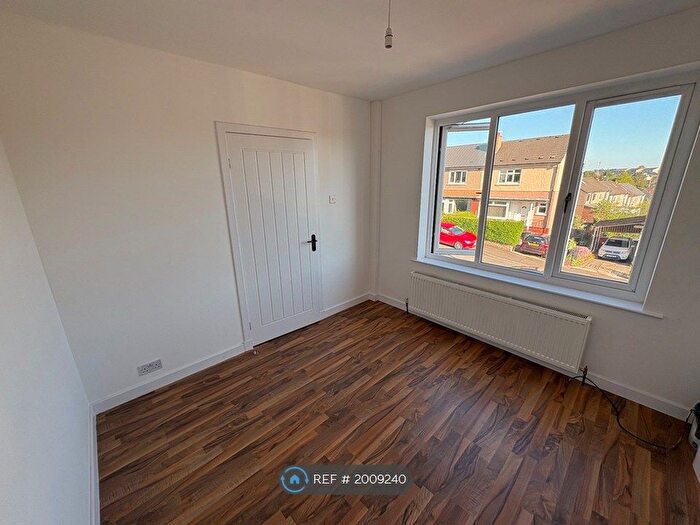 4 Bedroom Terraced House To Rent In Spey Road, Glasgow, G61