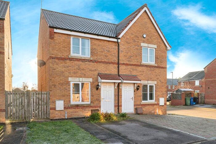 2 Bedroom Semi-Detached House For Sale In Northfield Avenue, Toll Bar, Doncaster, DN5