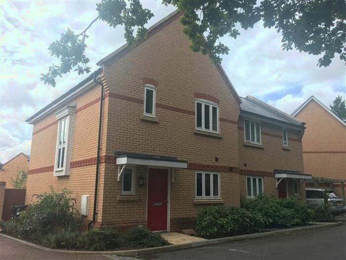 3 Bedroom Property To Rent In Chapman Way, Haywards Heath, RH16