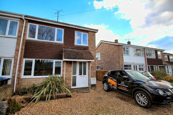 3 Bedroom Semi-Detached House To Rent In Beanacre Road, Melksham, SN12