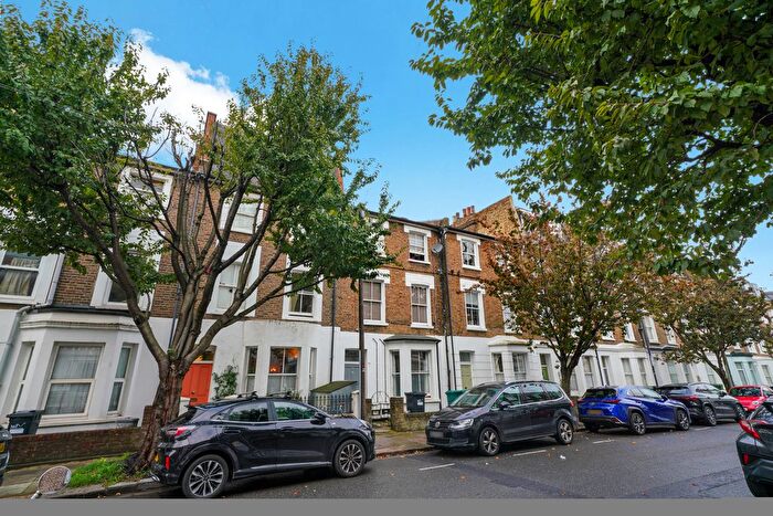 1 Bedroom Flat To Rent In Southerton Road, London, W6