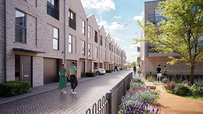 2 Bedroom Flat For Sale In Crawley Road, Wood Green, London, N22