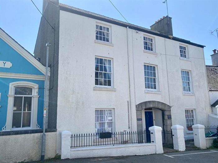 4 Bedroom Town House For Sale In Chapel House, Rosemary Lane, Beaumaris, LL58