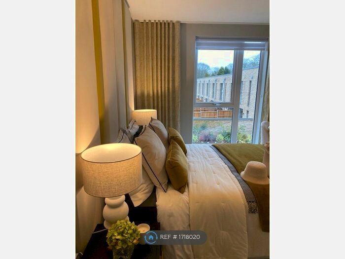 2 Bedroom Flat To Rent In Peregrine Drive, Great Warley, Brentwood, CM13