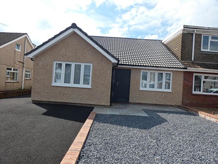4 Bedroom Semi-Detached House For Sale In Blaencwm Road, Llansamlet, Swansea., SA7