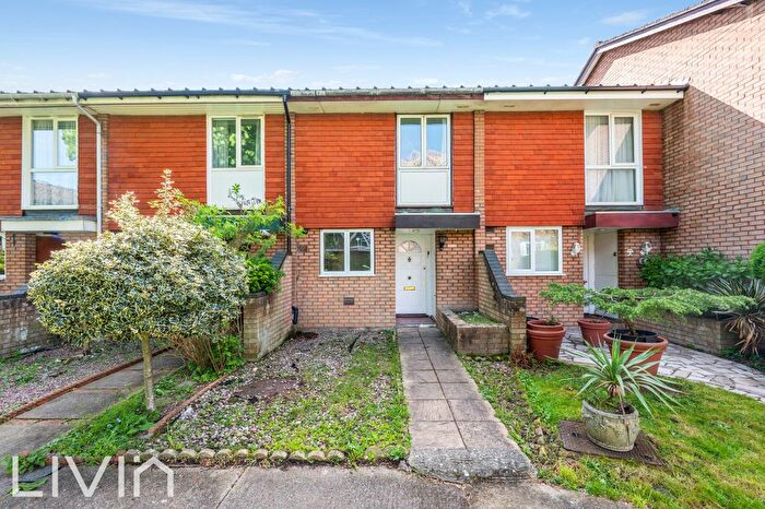 2 Bedroom Terraced House For Sale In Granville Close, Croydon, Greater London, CR0