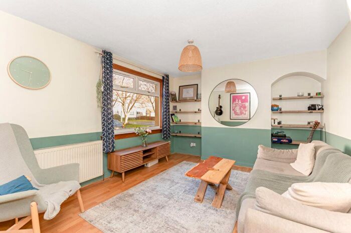 1 Bedroom Flat For Sale In South Gyle Mains, South Gyle, Edinburgh, EH12