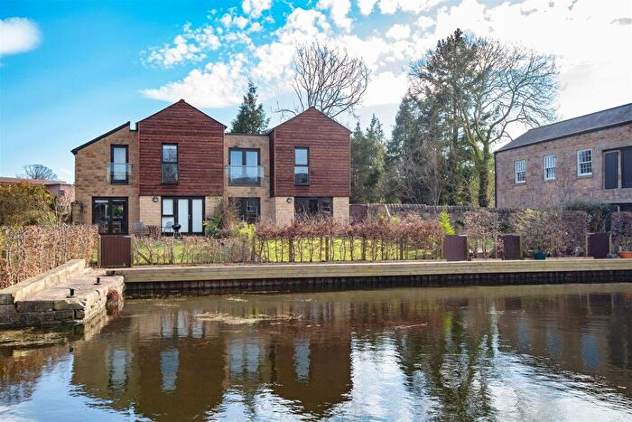 3 Bedroom Semi-Detached House For Sale In Aldcliffe Yard, Lancaster, LA1