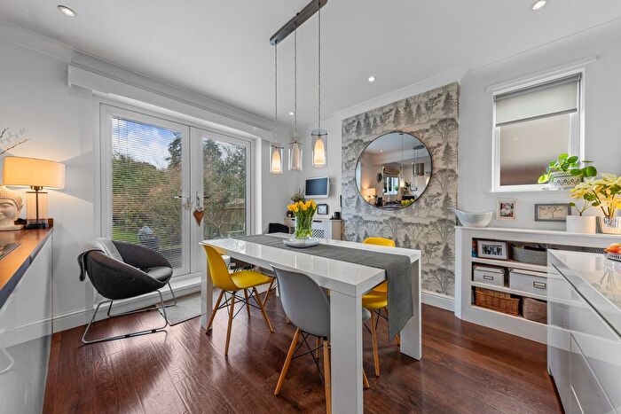 3 Bedroom Detached House For Sale In Wheatley Avenue, Corby, NN17