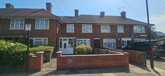 3 Bedroom Terraced House To Rent In Canning Town, London, London, E16