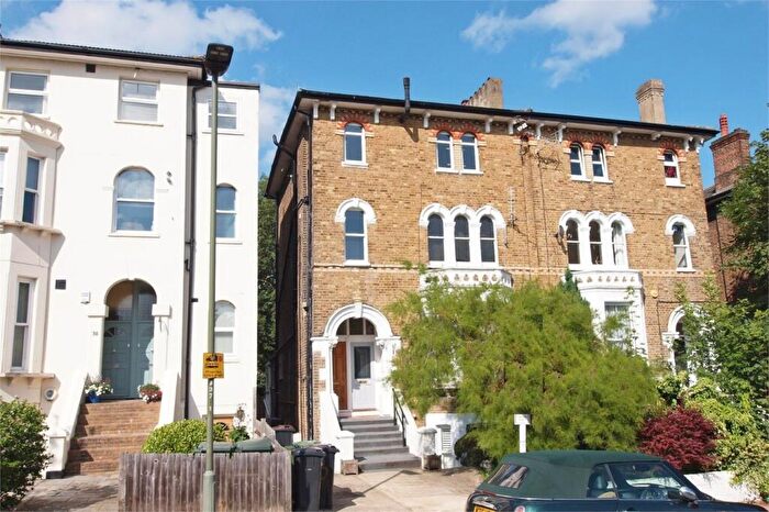 1 Bedroom Flat For Sale In Bromley Grove, Bromley, BR2