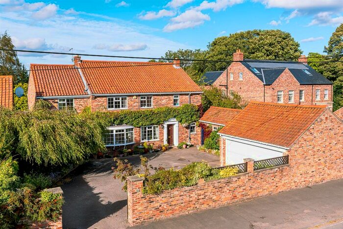 5 Bedroom Detached House For Sale In Main Street, Askham Bryan, YO23