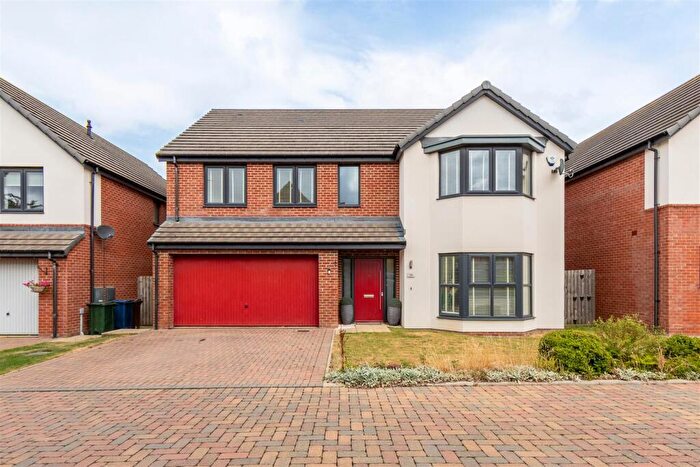 5 Bedroom Detached House To Rent In Foxfield Close, Kenton Bank Foot, Newcastle Upon Tyne, NE13