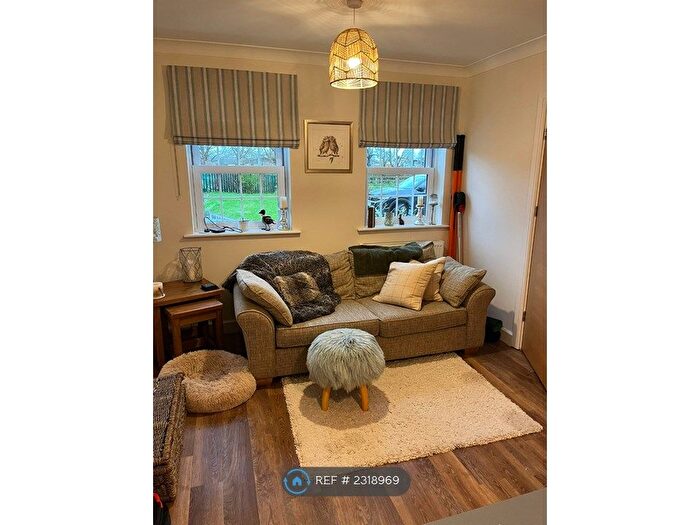 3 Bedroom Detached House To Rent In Queen's Crescent, Shrivenham, Swindon, SN6