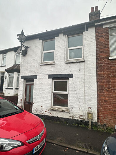 3 Bedroom End Of Terrace House For Sale In Woodnesborough Road, Sandwich, CT13