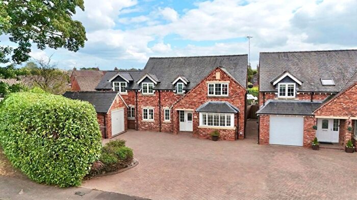 5 Bedroom Detached House For Sale In Moss Lane, Madeley, CW3