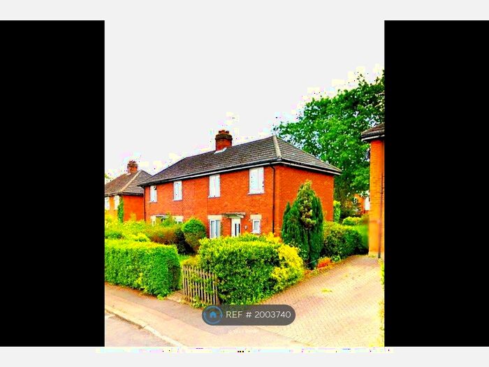 2 Bedroom Semi-Detached House To Rent In Gosselin Road, Hertford, SG14