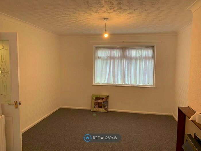 3 Bedroom Terraced House To Rent In Fladbury Crescent, Birmingham B29