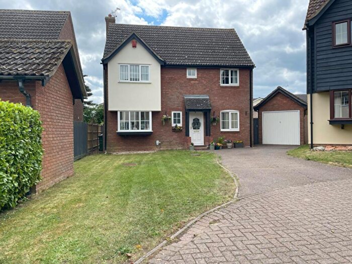 4 Bedroom Detached House For Sale In Broadfield, High Roding, Dunmow, Essex, CM6