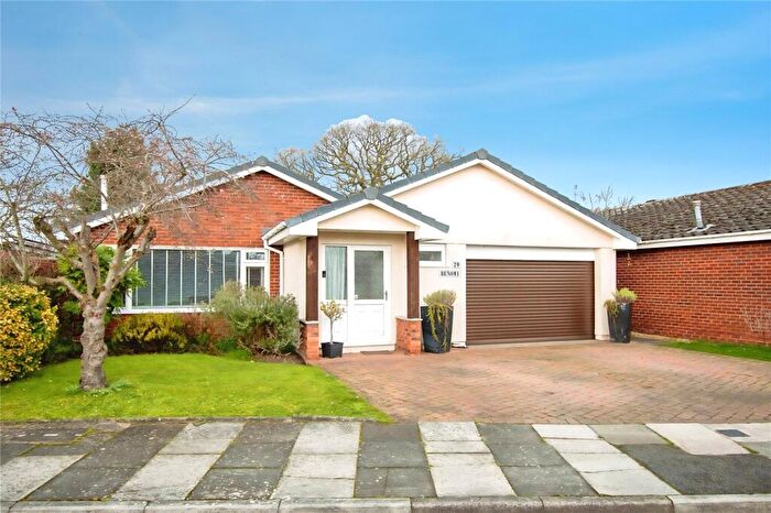 3 Bedroom Bungalow For Sale In Whitegates Crescent, Willaston, Neston, CH64