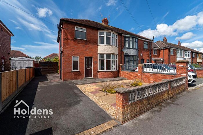 3 Bedroom Semi-Detached House For Sale In Moss Avenue, Ashton-On-Ribble, PR2