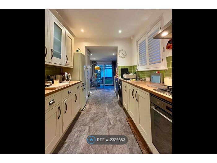 2 Bedroom End Of Terrace House To Rent In Shortlands Gardens, Bromley, BR2